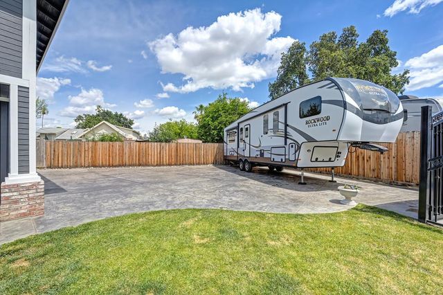 1115 Vickrey Ct, Rio Linda, CA 95673