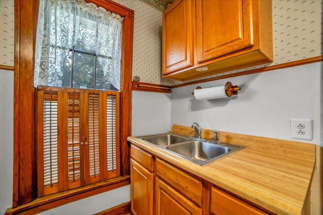 257 W Illinois Avenue, Aurora, IL 60506