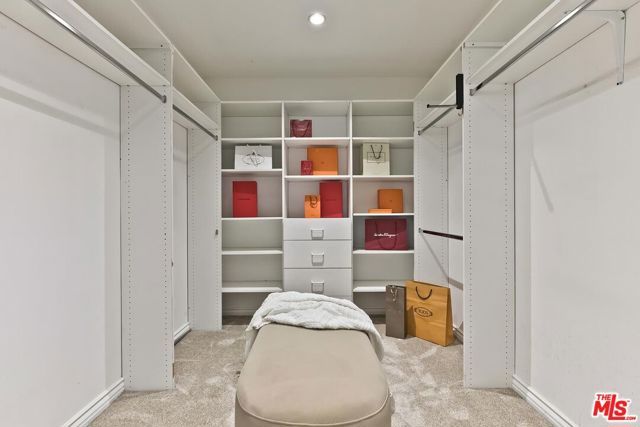2302 Duxbury Circle, Los Angeles, CA 90034