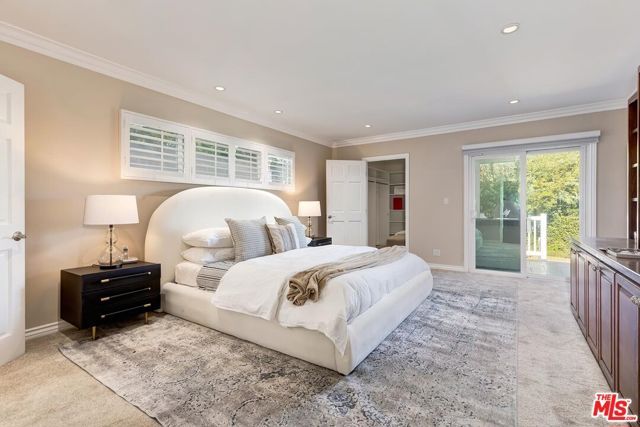 2302 Duxbury Circle, Los Angeles, CA 90034
