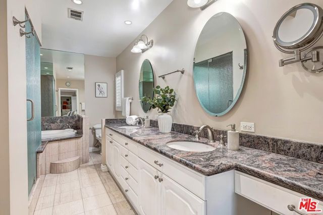 2302 Duxbury Circle, Los Angeles, CA 90034