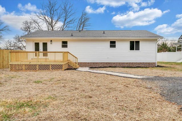 30 Grayson ST, Rocky Mount, VA 24151