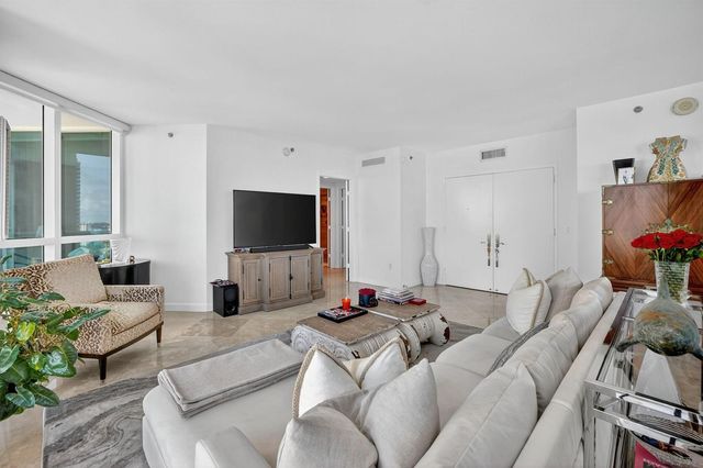 101 S Fort Lauderdale Beach Boulevard 1706, Fort Lauderdale, FL 33316