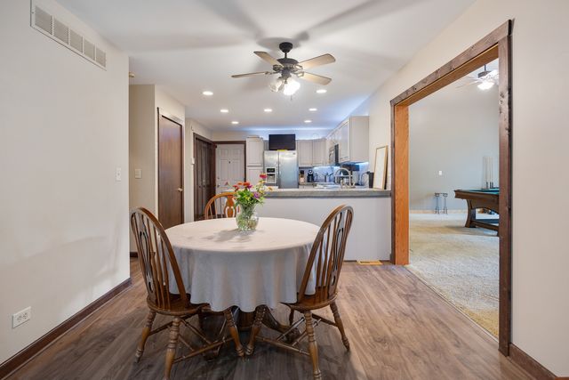 0N555 Pondview Court, Maple Park, IL 60151