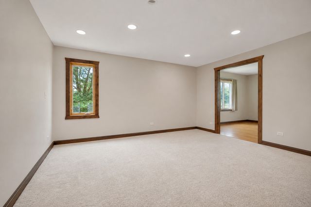 0N555 Pondview Court, Maple Park, IL 60151