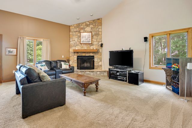 0N555 Pondview Court, Maple Park, IL 60151