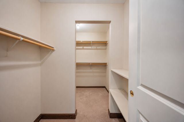 0N555 Pondview Court, Maple Park, IL 60151