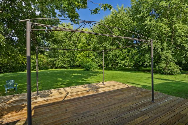 0N555 Pondview Court, Maple Park, IL 60151