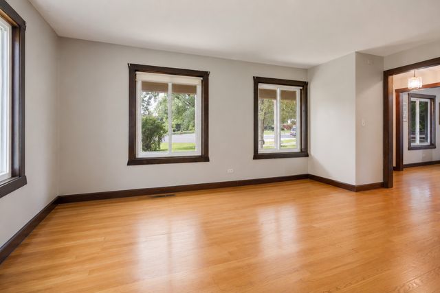 0N555 Pondview Court, Maple Park, IL 60151