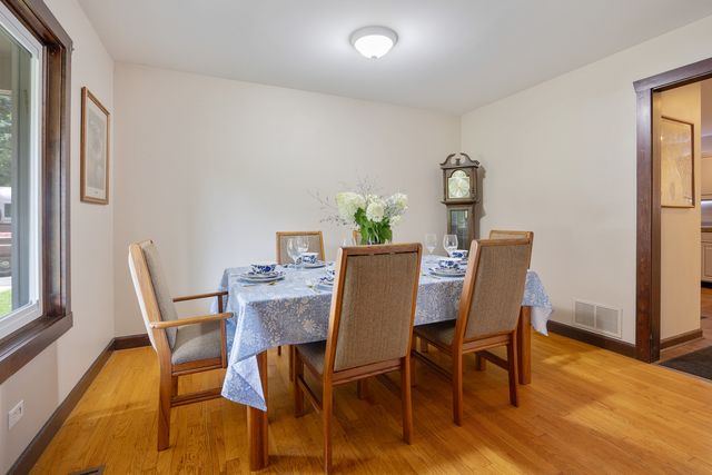 0N555 Pondview Court, Maple Park, IL 60151