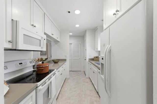 4250 El Camino Real A305, Palo Alto, CA 94306