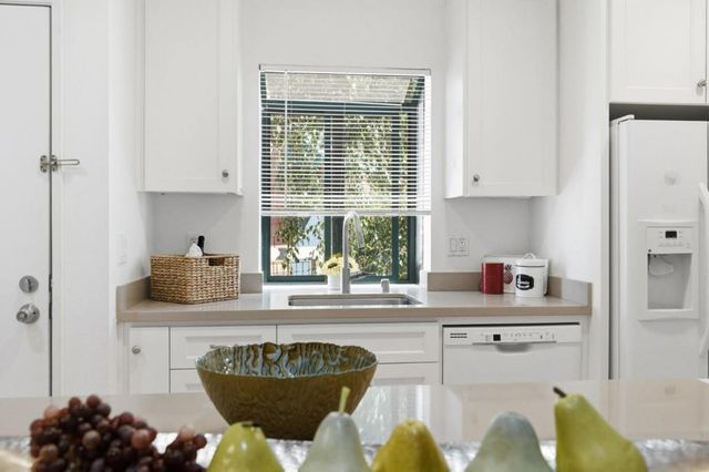 4250 El Camino Real A305, Palo Alto, CA 94306