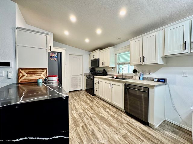 2851 S La Cadena Drive 125, Colton, CA 92324