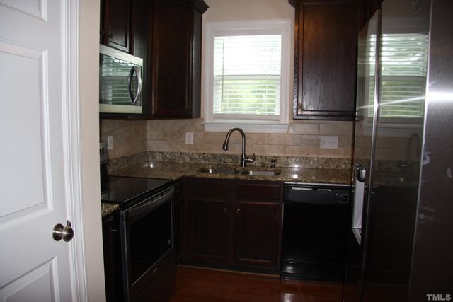 2021 Chancellor Place, Raleigh, NC 27603