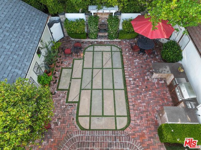 1117 Viscano Drive, Glendale, CA 91207