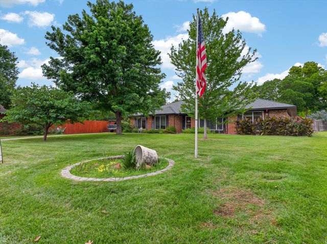 3209 Broken Arrow Road, Denton, TX 76209