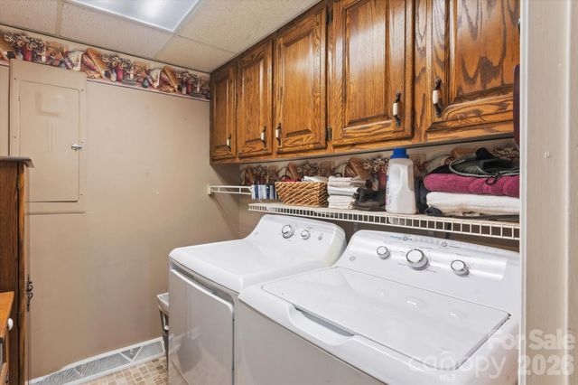 295 Cobblestone Drive, Marion, NC 28752
