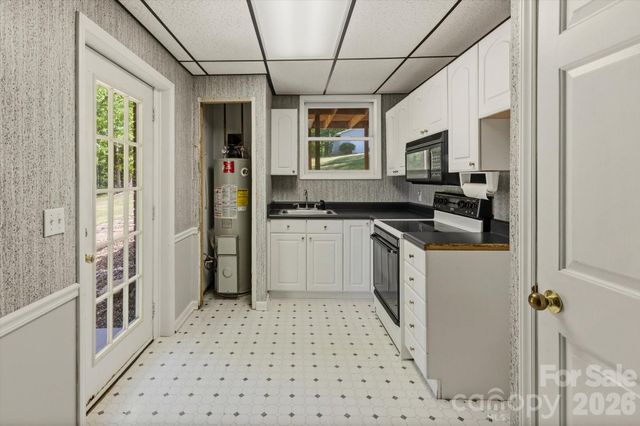 295 Cobblestone Drive, Marion, NC 28752