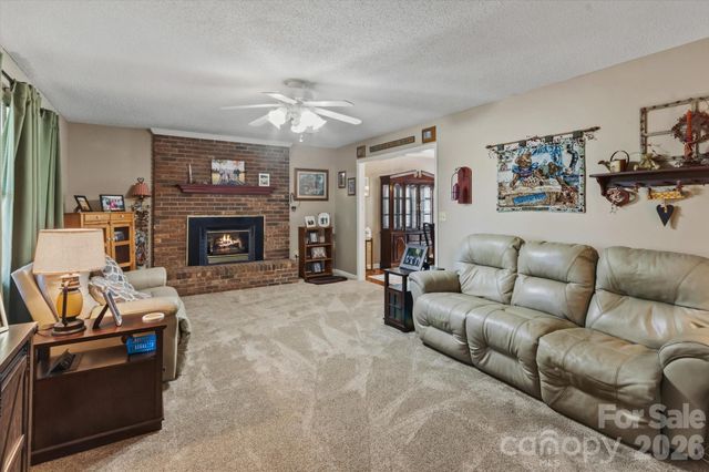 295 Cobblestone Drive, Marion, NC 28752