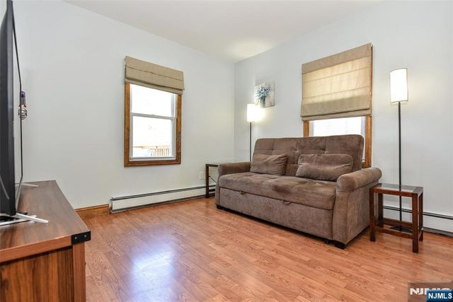 23 Airmount Avenue, Ramsey, NJ 07446
