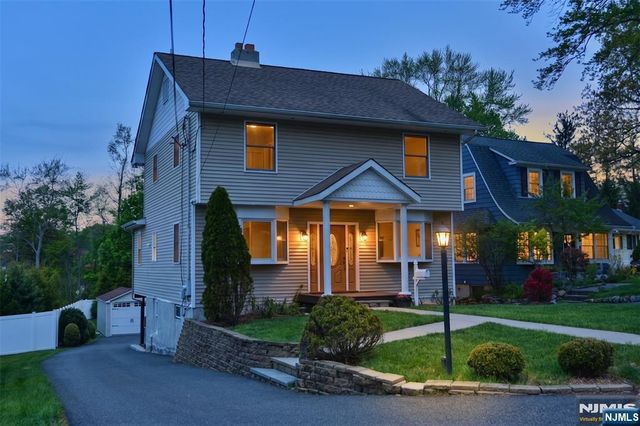 23 Airmount Avenue, Ramsey, NJ 07446