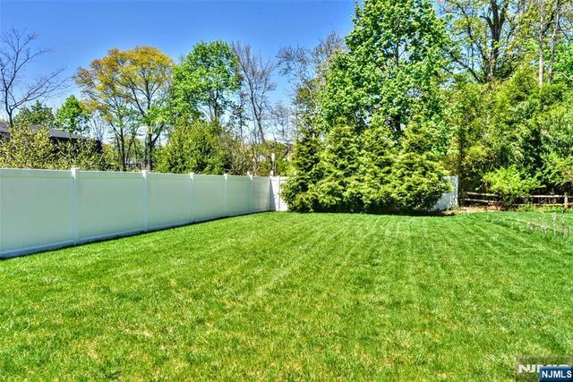 23 Airmount Avenue, Ramsey, NJ 07446