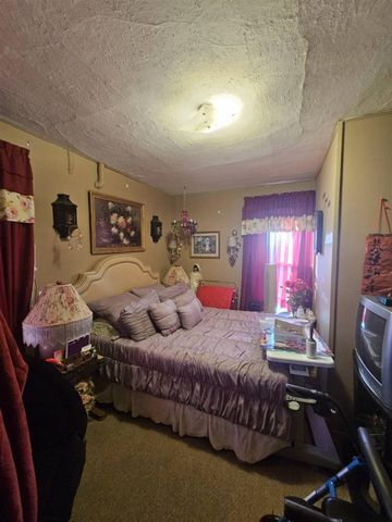 468 Colfax Avenue, Benton Harbor, MI 49022