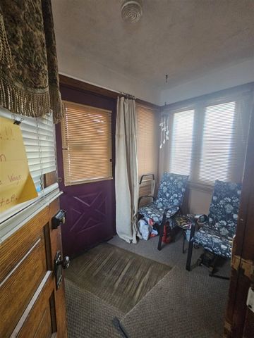468 Colfax Avenue, Benton Harbor, MI 49022
