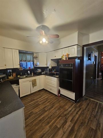 468 Colfax Avenue, Benton Harbor, MI 49022