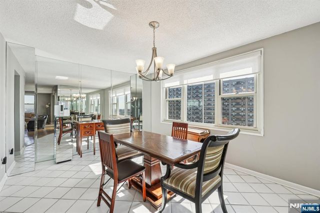 555 North Avenue 11F, Fort Lee, NJ 07024