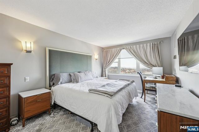 555 North Avenue 11F, Fort Lee, NJ 07024
