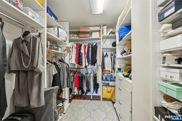555 North Avenue 11F, Fort Lee, NJ 07024
