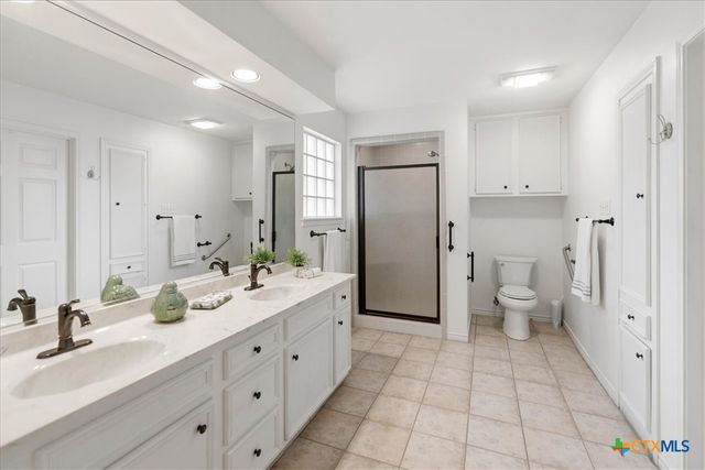 15 Spalding Circle, Wimberley, TX 78676