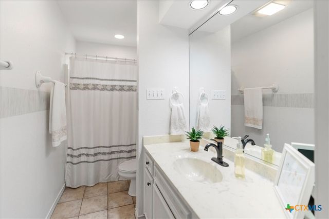 15 Spalding Circle, Wimberley, TX 78676
