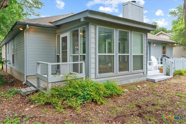 15 Spalding Circle, Wimberley, TX 78676