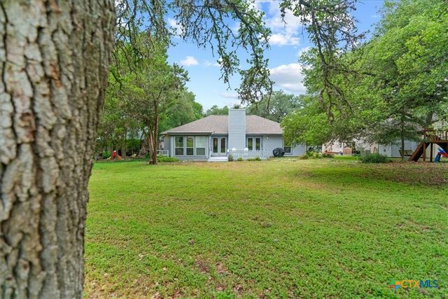 15 Spalding Circle, Wimberley, TX 78676