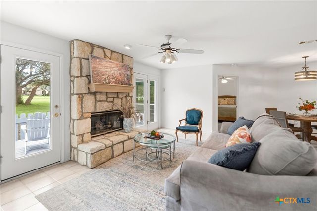 15 Spalding Circle, Wimberley, TX 78676