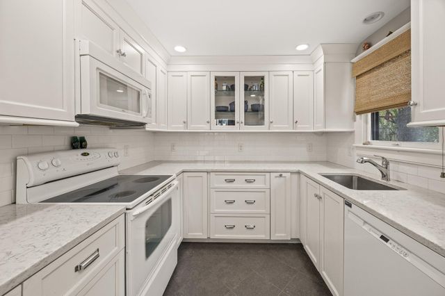 10 Seashore Park Drive Unit GG, Provincetown, MA 02657