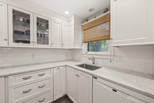 10 Seashore Park Drive Unit GG, Provincetown, MA 02657