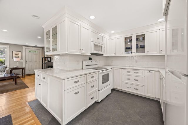 10 Seashore Park Drive Unit GG, Provincetown, MA 02657