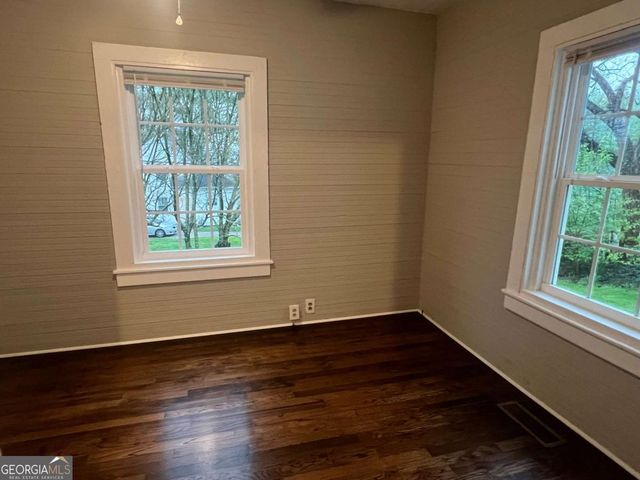 21 Quarry Street, Gainesville, GA 30501