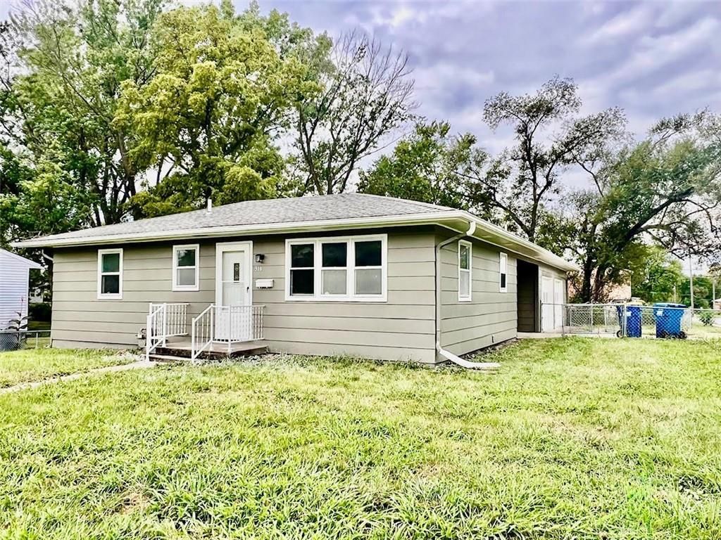 316 May Street, Excelsior Springs, MO 64024