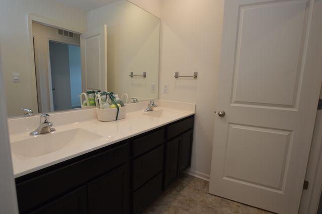 6816 Cobble Springs Lane, Wonder Lake, IL 60097