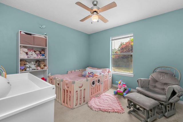 2628 Salamanca St Street, Navarre, FL 32566