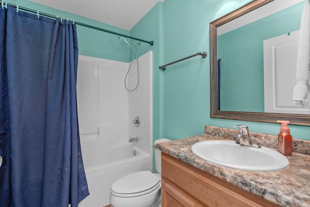 2628 Salamanca St Street, Navarre, FL 32566