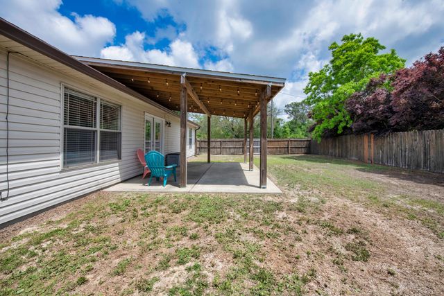 2628 Salamanca St Street, Navarre, FL 32566