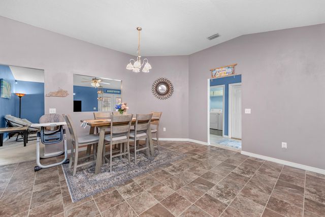 2628 Salamanca St Street, Navarre, FL 32566