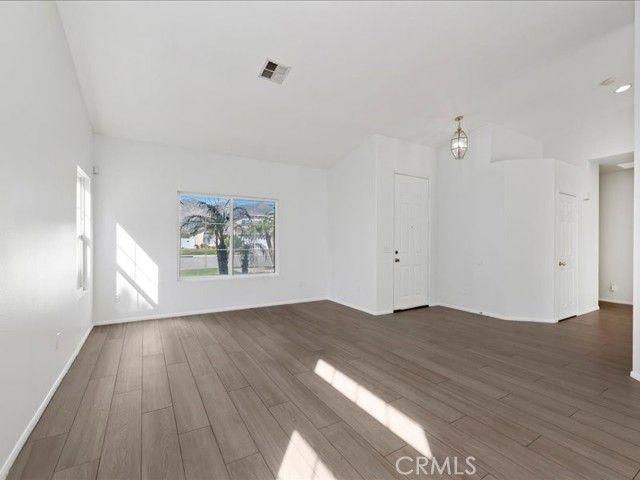 874 Kalpesh Drive, San Jacinto, CA 92583