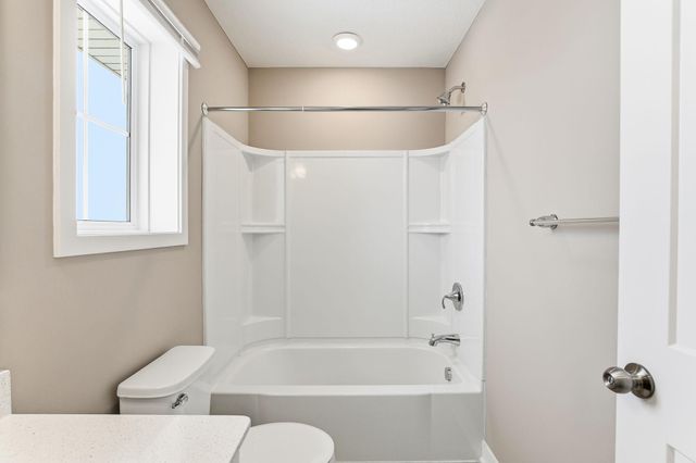 7225 Bay Drive, Lino Lakes, MN 55038