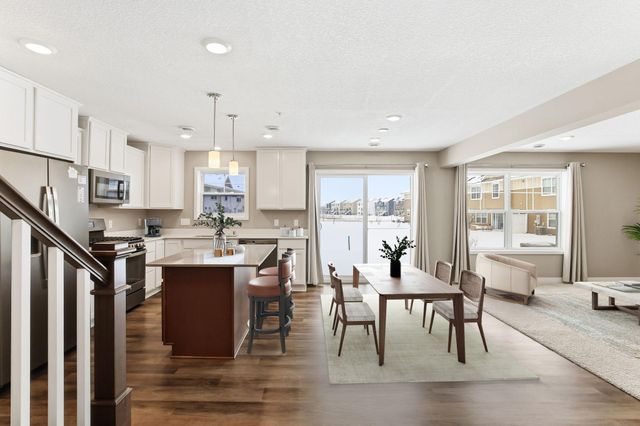 7225 Bay Drive, Lino Lakes, MN 55038